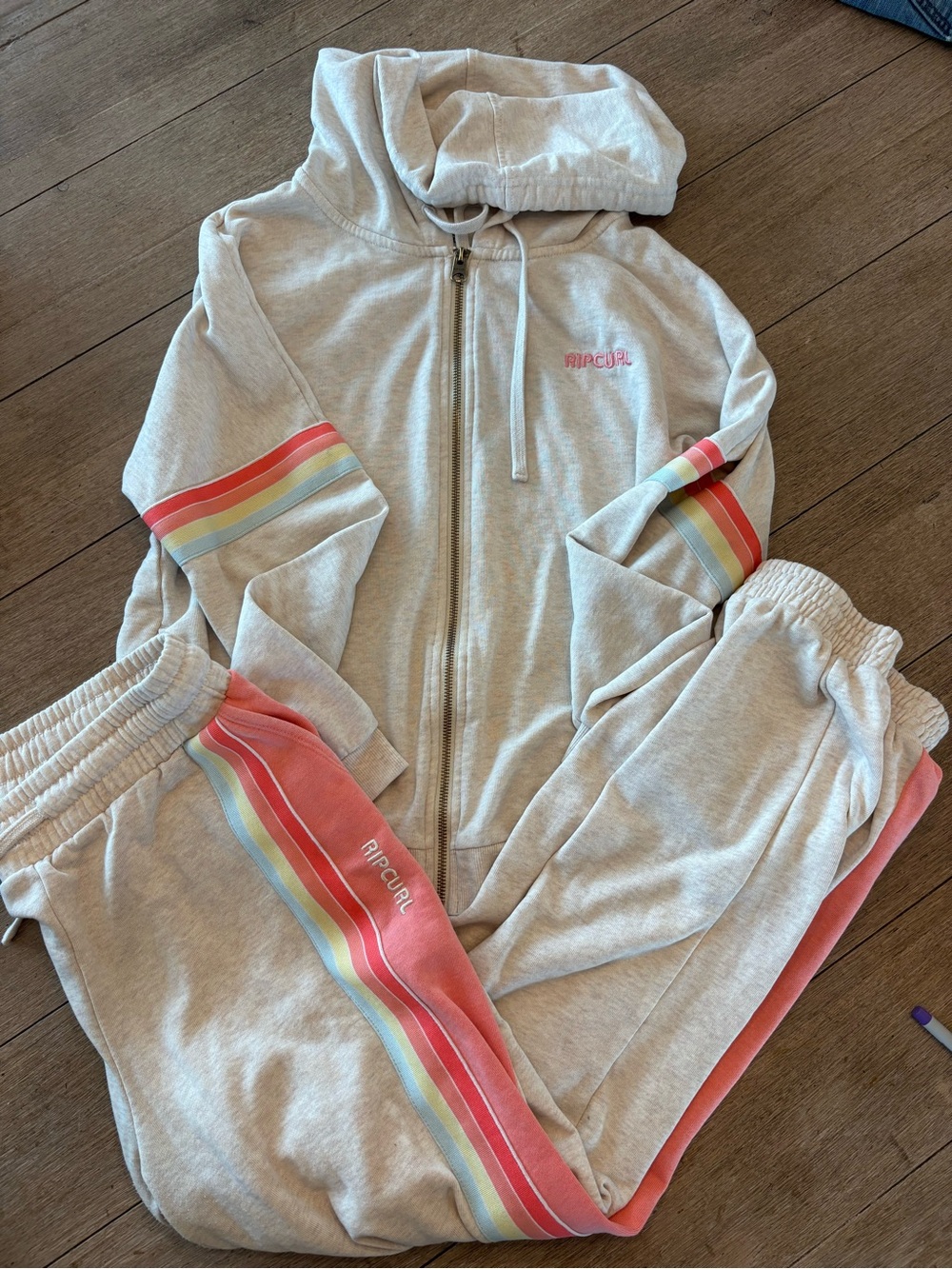 Women’s Rip Curl Day Break Zip small Hoodie & medium Jogger in Oatmeal Marle